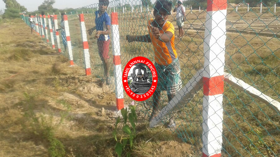 chain link fencing